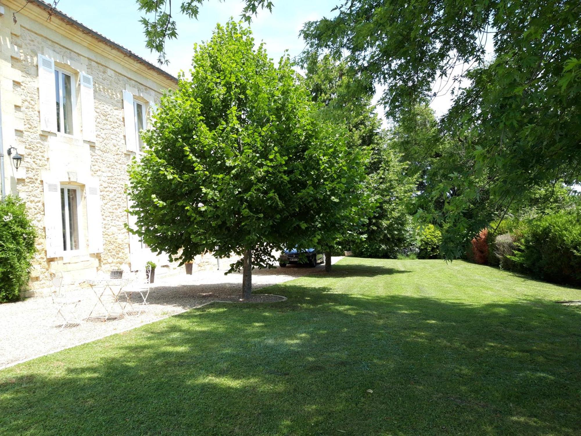 La Gentilhommiere Panzió Saint-Aubin-de-Branne Kültér fotó